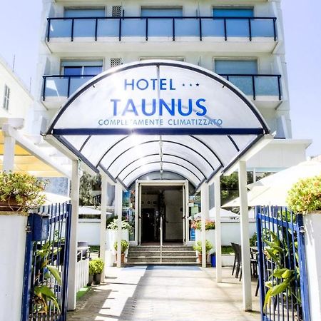 Hotel Taunus - Vista Mare Riccione Zewnętrze zdjęcie