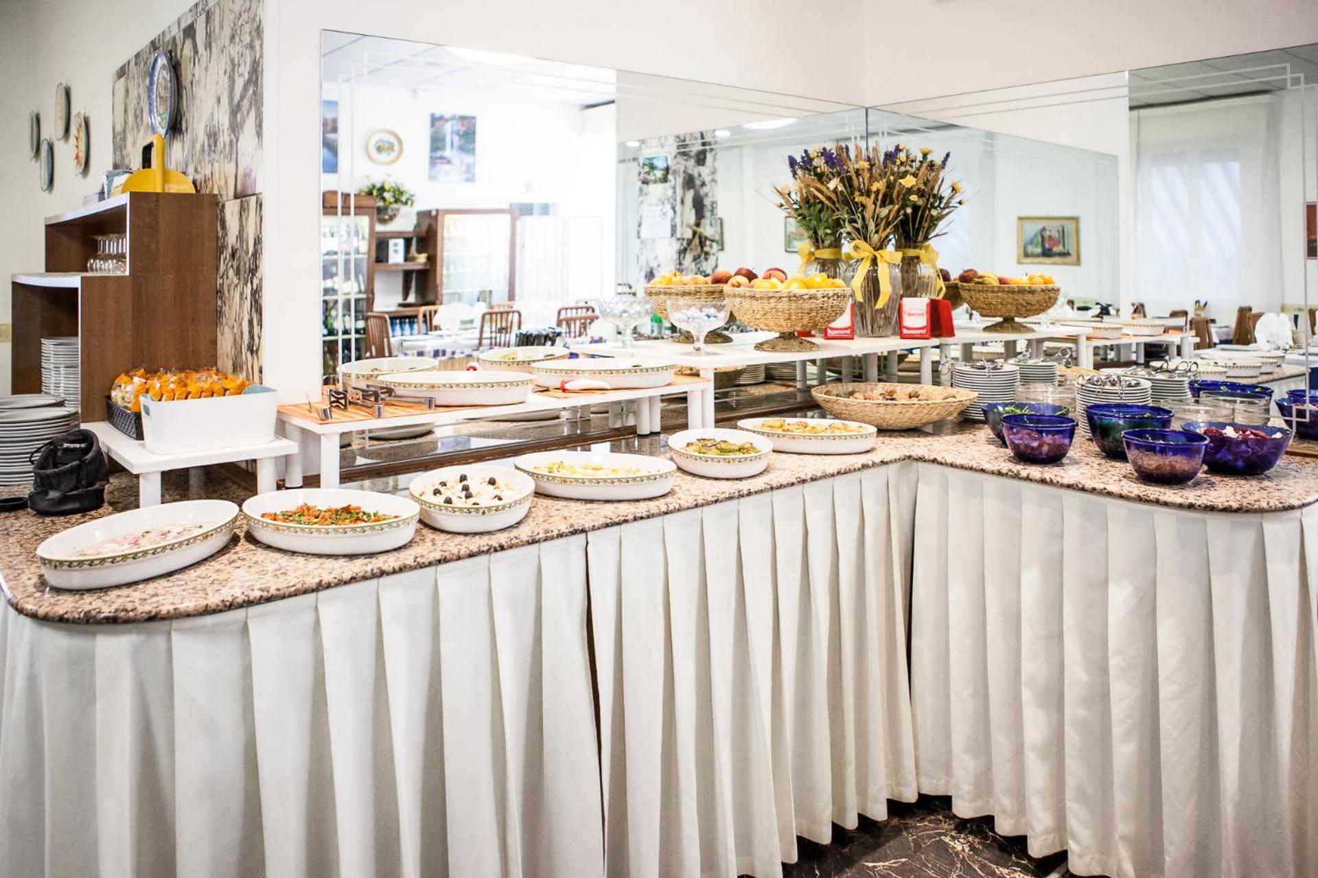 Hotel Taunus - Vista Mare Riccione Zewnętrze zdjęcie
