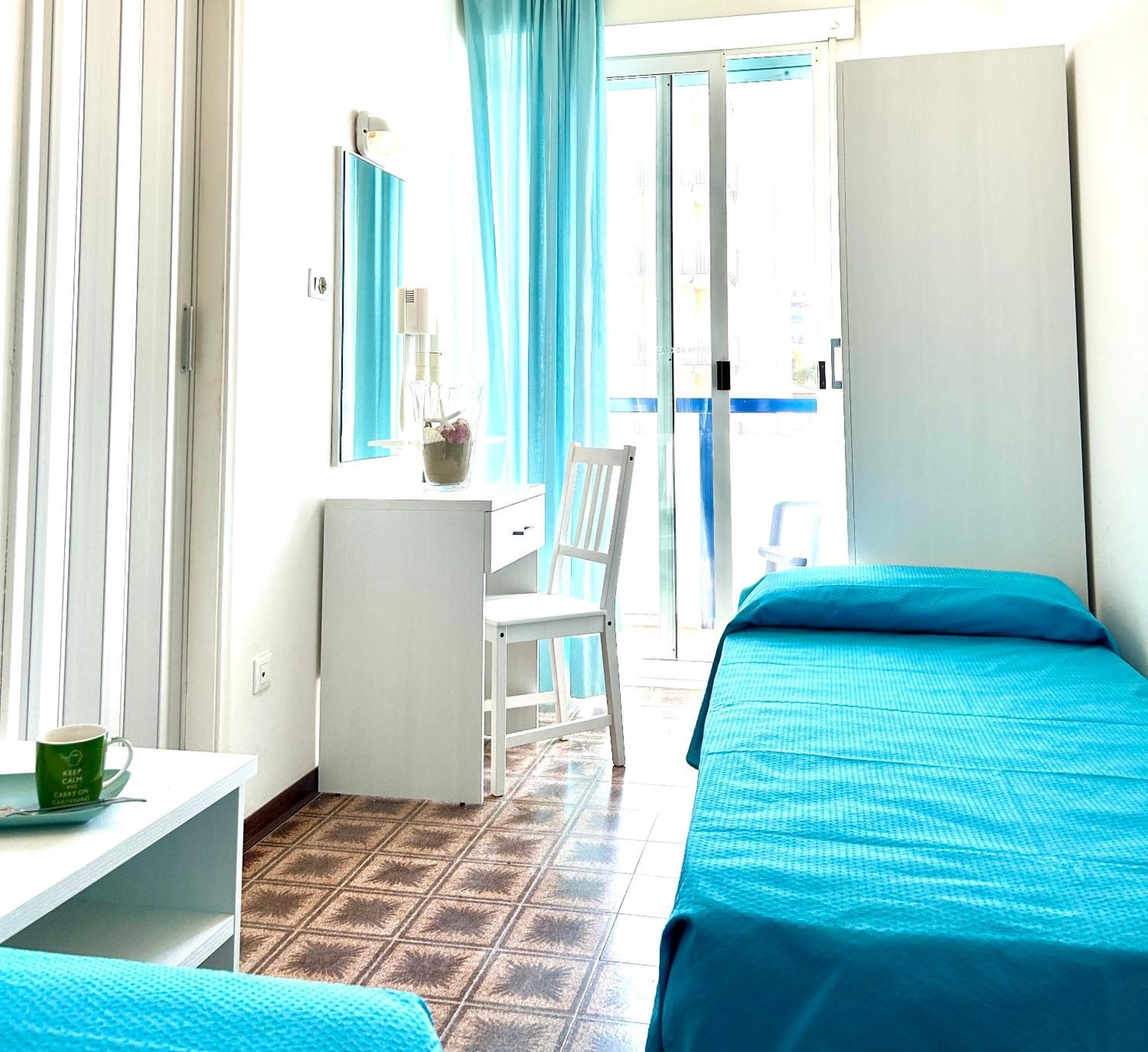 Hotel Taunus - Vista Mare Riccione Zewnętrze zdjęcie